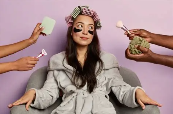 Fall Skincare Trends 2025: What Works, What’s Hype, and What Your Skin Really Needs